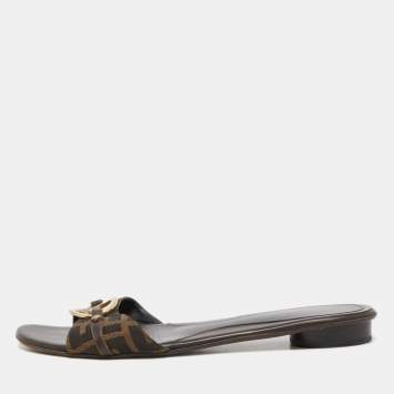 مملوكة مسبقًا Fendi Brown Zucca Canvas Logo Buckle Flat Slides Size 41
