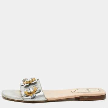 Pre Owned Fendi  Metallic Silver Leather Flowerland Flat Slides Size 38
