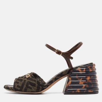 Pre Owned Fendi Brown Zucca Canvas Promenade Sandals Size 37
