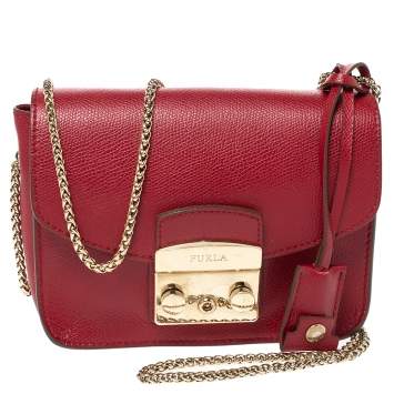 Pre Owned Furla Red Leather Mini Metropolis Chain Crossbody Bag