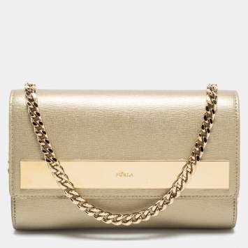 Pre Owned Furla Gold Leather Metal Flap Chain Clutch