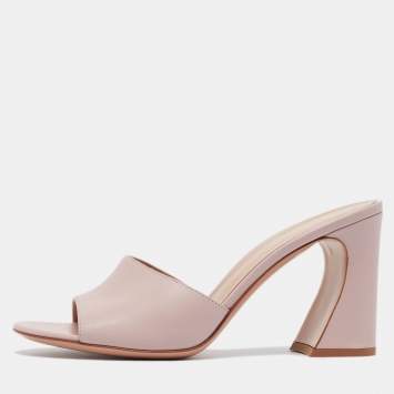 Pre Owned Gianvito Rossi Pink Leather Wynn Mules Size 38.5