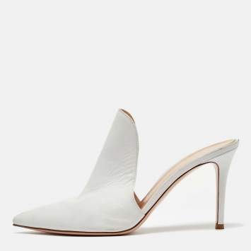 Pre Owned Gianvito Rossi White Leather Aramis Mules Size 39.5