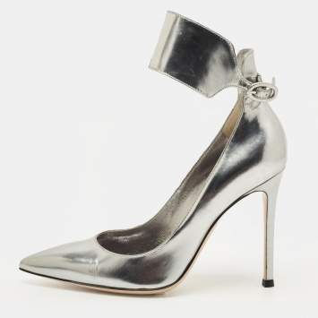 Pre Owned Gianvito Rossi Ankle Cuff Size 35 Silver Patent Leather Pumps