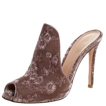 Pre Owned Gianvito Rossi Nude Beige Floral Embroidered Velvet High Vamp Sandals Size 39