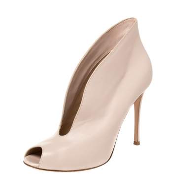 Pre Owned Gianvito Rossi Cream  Leather  Peep Toe Booties Size 40.5