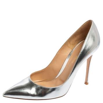 Pre Owned Gianvito Rossi Silver Metallic Leather Pointed Toe Pumps Size 40.5