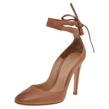 Pre Owned Gianvito Rossi Beige Leather Tie Up Sandals Size 35