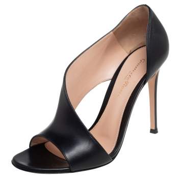 Pre Owned Gianvito Rossi Black Leather Demi Cut Out Pumps Size 37.5