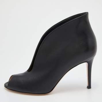 Pre Owned Gianvito Rossi Black Leather Peep Toe Vamp Ankle Booties Size 37