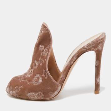 Pre Owned Gianvito Rossi Beige Embroidered Velvet Mules Size 36
