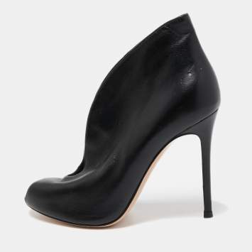 Pre Owned Gianvito Rossi Black Leather Vamp Pumps Size 38