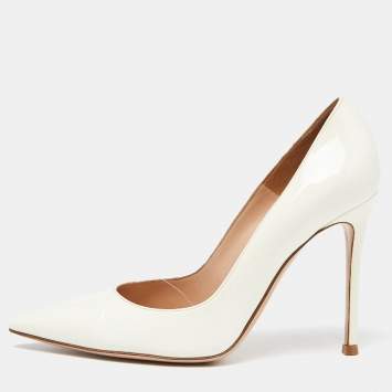 Pre Owned Gianvito Rossi Off White Patent Leather Pointed Toe Pumps Size 37.5