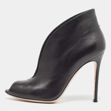 Pre Owned Gianvito Rossi Black Leather Vamp Peep Toe Booties Size 38