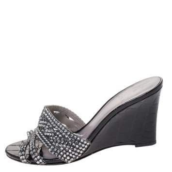 Pre Owned Gina Black Croc Embossed Patent Leather Syracuse Wedge Sandals Size 39