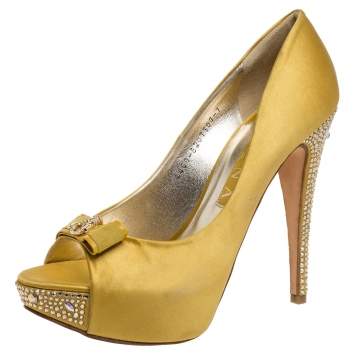Pre Owned Gina Yellow Satin Crystal Embellished Platform Pumps Size 40