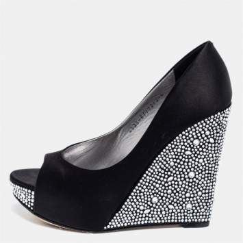 Pre Owned Gina Black Satin Belle Crystal Embellished Wedge Peep-Toe Pumps Size 39 