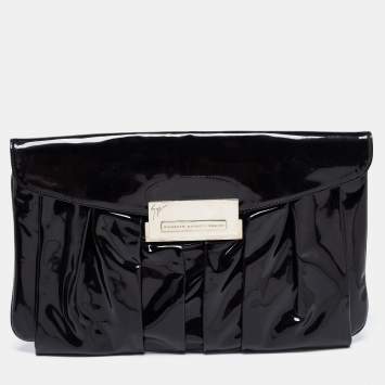 Pre Owned Giuseppe Zanotti Black Pleated Patent Leather Flap Clutch