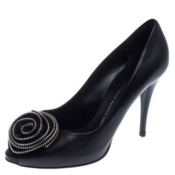 Pre Owned Giuseppe Zanotti Black Leather Flower Detail Peep Toe Pumps Size 41.5