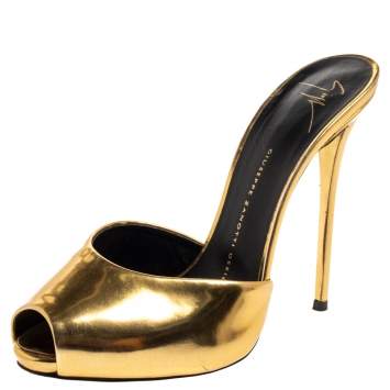 Pre Owned  Giuseppe Zanotti Gold Patent Leather Peep Toe Sandals Size 37
