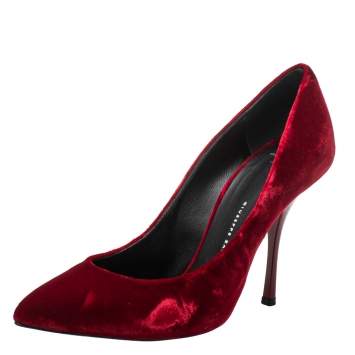 Pre Owned Giuseppe Zanotti Red Velvet Pointed Toe Pumps Size 38