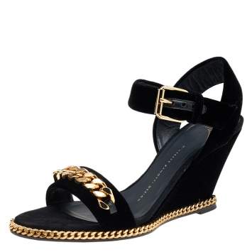 مملوكة مسبقًا Giuseppe Zanotti Black Velvet Chain Detail Wedge Sandals Size 38