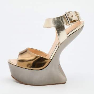Pre Owned Giuseppe Zanotti Gold Leather Heelless Platform Ankle Strap Sandals Size 39