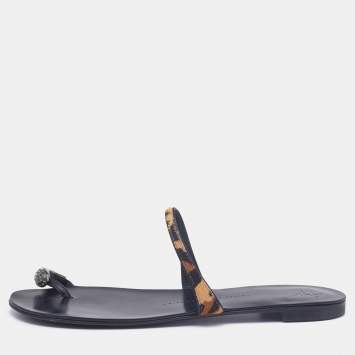 Pre Owned Giuseppe Zanotti Leopard Calfhair Crystal Embellished Toe Ring Flats Size 38.5