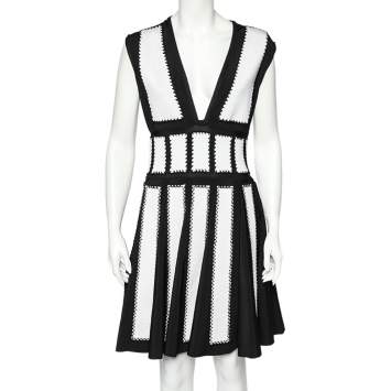 Pre Owned Givenchy Monochrome Knit Stud Detailed Sleeveless Pleated Dress M 