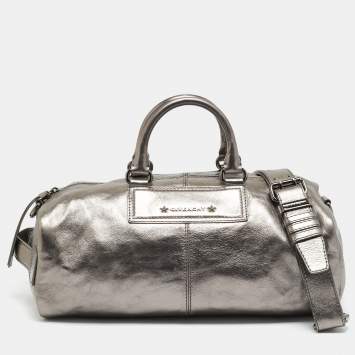 مملوكة مسبقًا Givenchy Metallic Dark Grey Leather Zip Duffle Bag