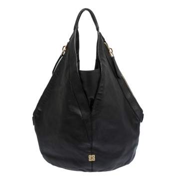Pre Owned Givenchy Black Leather Tihan Hobo