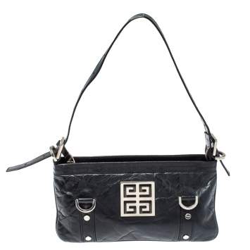 مملوكة مسبقًا Givenchy Black Leather Logo Metal Baguette Shoulder Bag