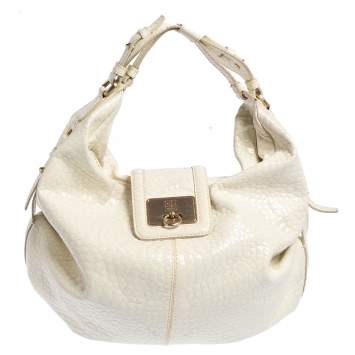 Pre Owned Givenchy Off White Patent Leather Flap Logo Hobo