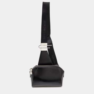 Pre Owned Givenchy Black Leather Antigona Sling Bag