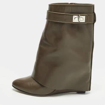Pre Owned Givenchy Shark Lock Size 37.5 Green Leather Ankle Length Boots
