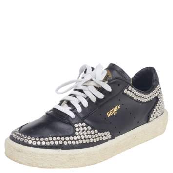 مملوكة مسبقًا Golden Goose Black Leather Studded Low Top Sneakers Size 38