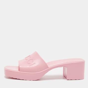 Pre Owned Gucci Pink Rubber Embossed Logo Slide Sandals Size 41