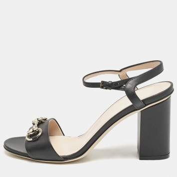 مملوكة مسبقًا Gucci Black Leather Horsebit  Open Toe  Ankle Strap Sandals Size 37.5