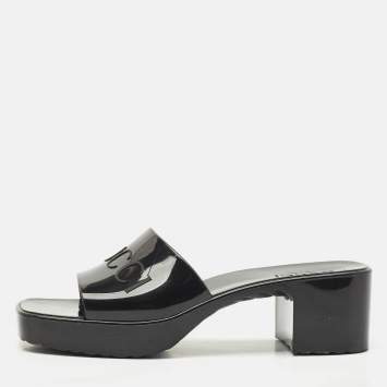 Gucci Black Rubber Logo Slide Sandals Size 39