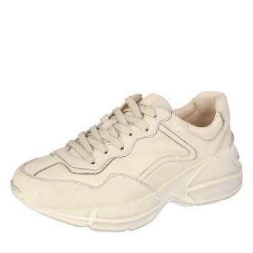 مملوكة مسبقًا Gucci White/Ivory Distressed Leather Rhyton Sneakers Size 36