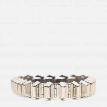 Pre Owned عقد غووتشي شوكر فضي بلون شوكي