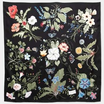 Pre Owned Gucci Black Flora Knight Print Silk Scarf