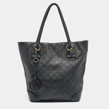 مملوكة مسبقًا Gucci Black Guccissima Leather Charm Tote