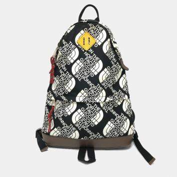مملوكة مسبقًا Gucci Backpack In Nylon/Leather Black And White