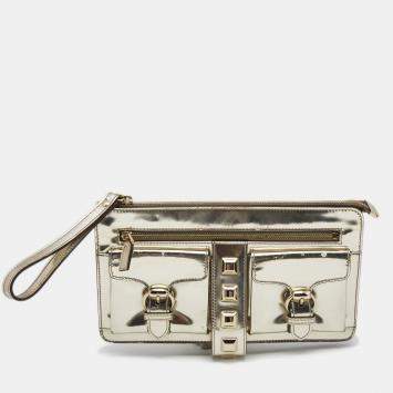 Pre Owned Gucci Light Gold Patent Leather Studded Evening Wristlet