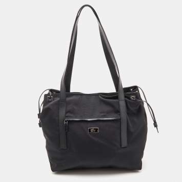 Pre Owned Gucci Black Nylon and Leather Front Pocket Tote