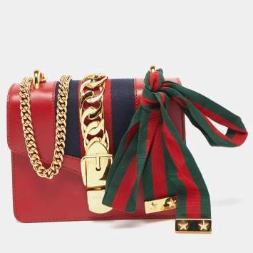 Pre Owned Gucci Black Leather Mini Web Chain Sylvie Crossbody Bag