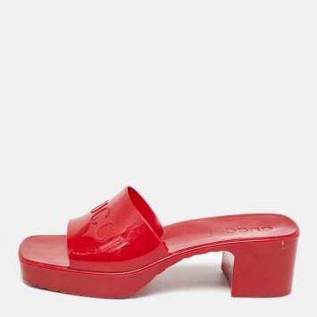 Pre Owned Gucci Red Rubber Logo Embossed Slide Sandals Size 36