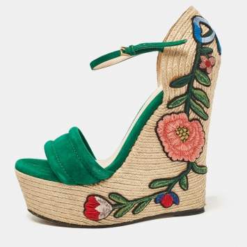 Pre Owned Gucci Green Suede Wedge Sandals Size 37.5