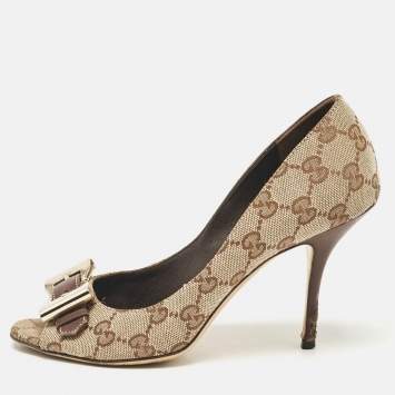 Pre Owned Gucci Brown/Beige GG Canvas Buckle Detail Peep Toe Pumps Size 36